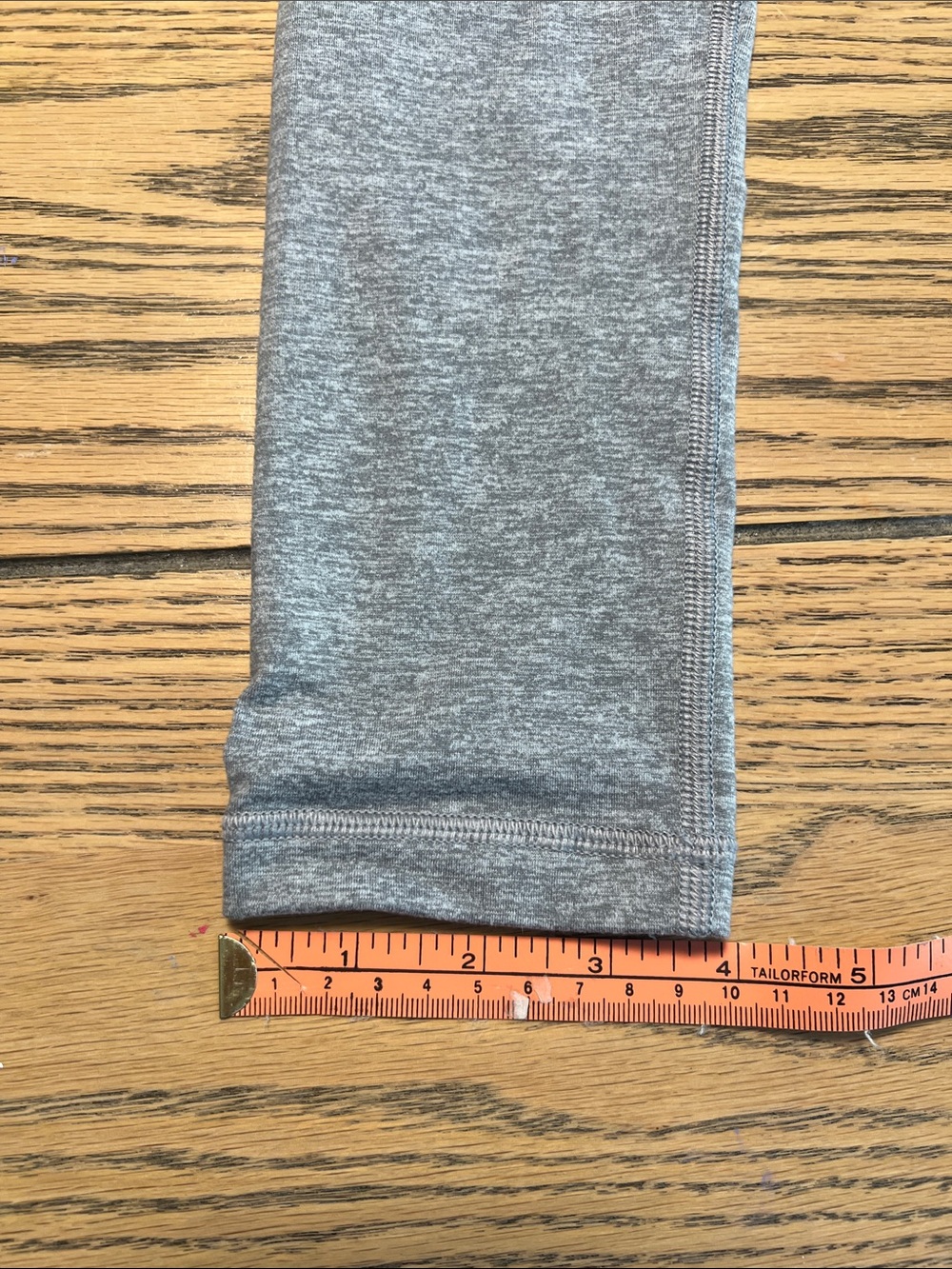 NWOT - TNA Heather Gray High-Rise Leggings / Size XS - Picture 7 of 7